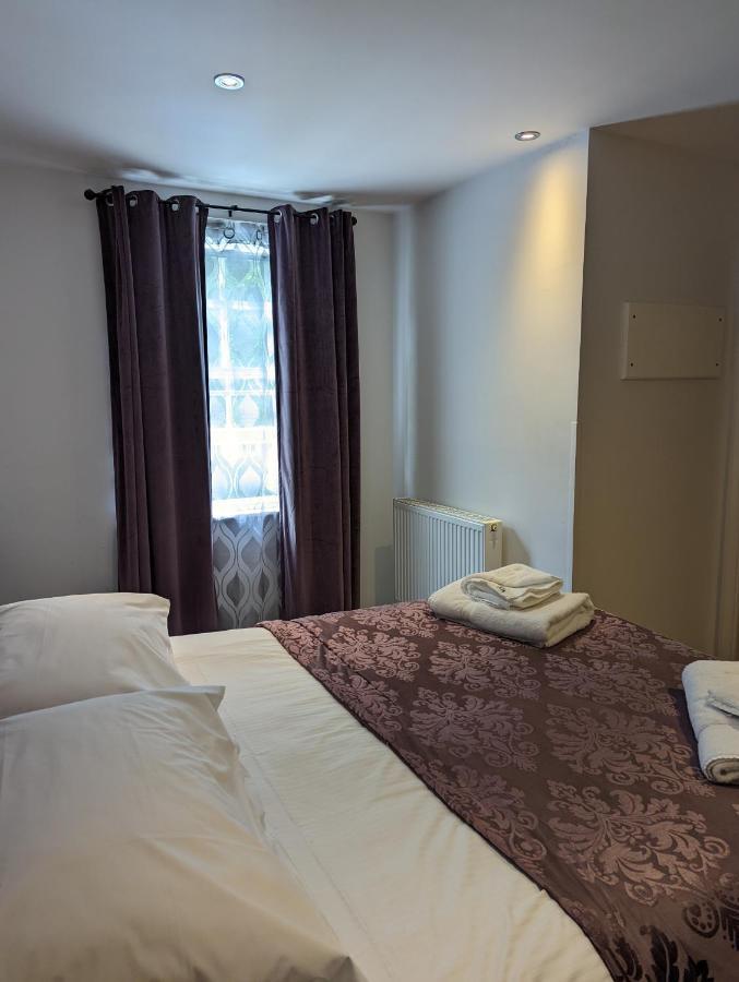 Barley Sheaf, Old Bridge Street En Suite Rooms, Room Only Труро Екстериор снимка