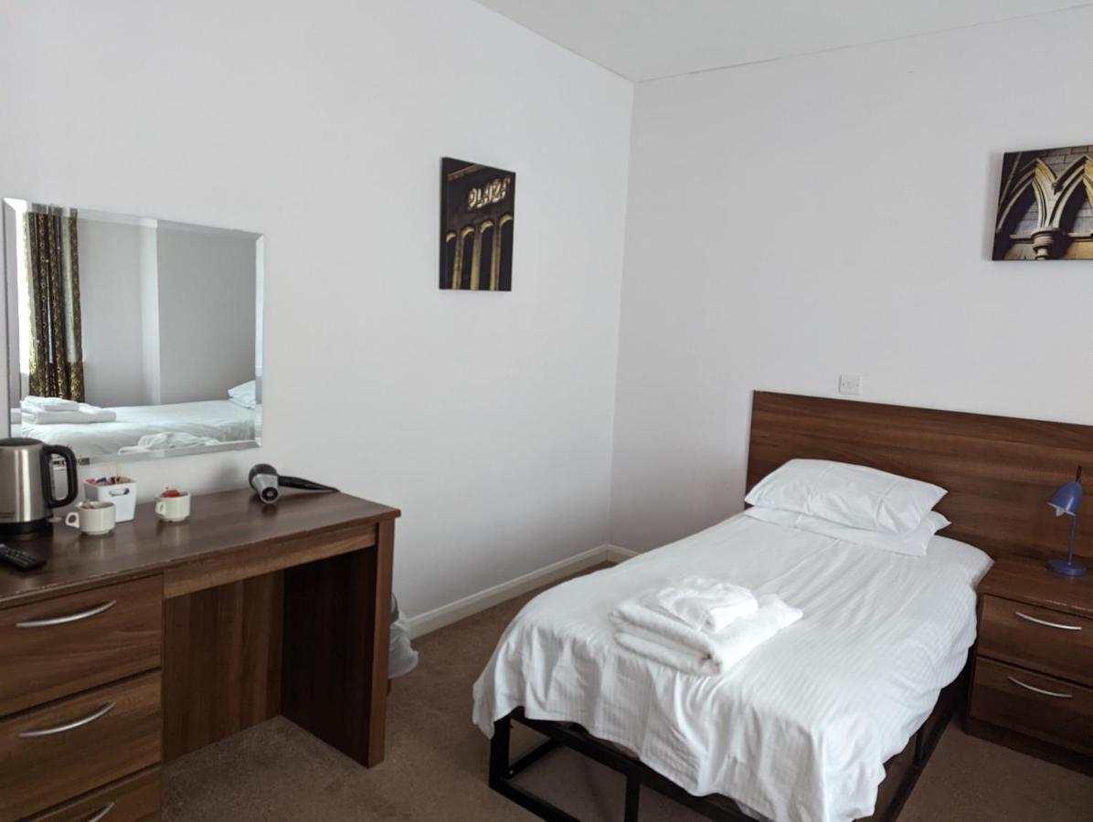 Barley Sheaf, Old Bridge Street En Suite Rooms, Room Only Труро Екстериор снимка