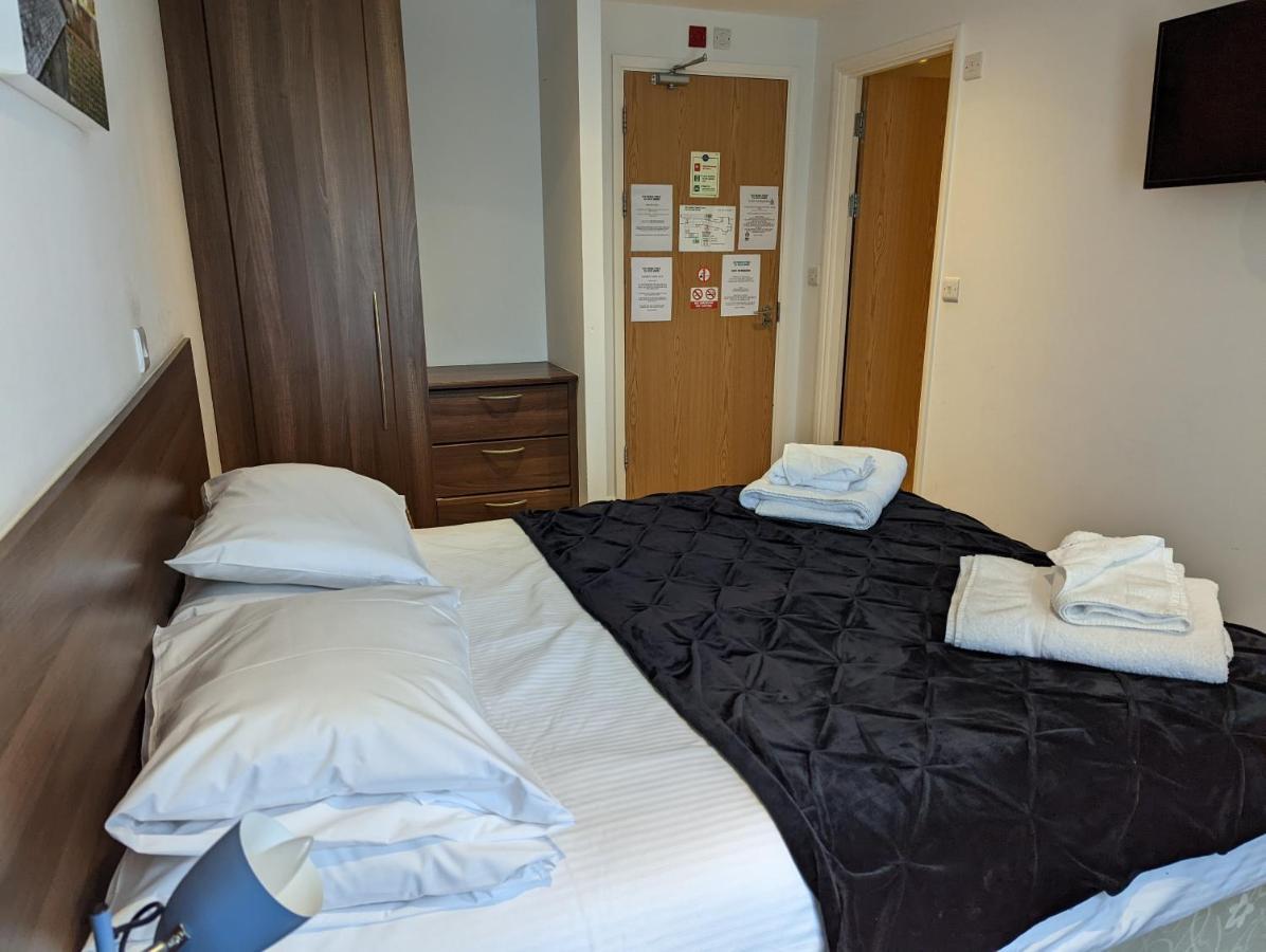 Barley Sheaf, Old Bridge Street En Suite Rooms, Room Only Труро Екстериор снимка