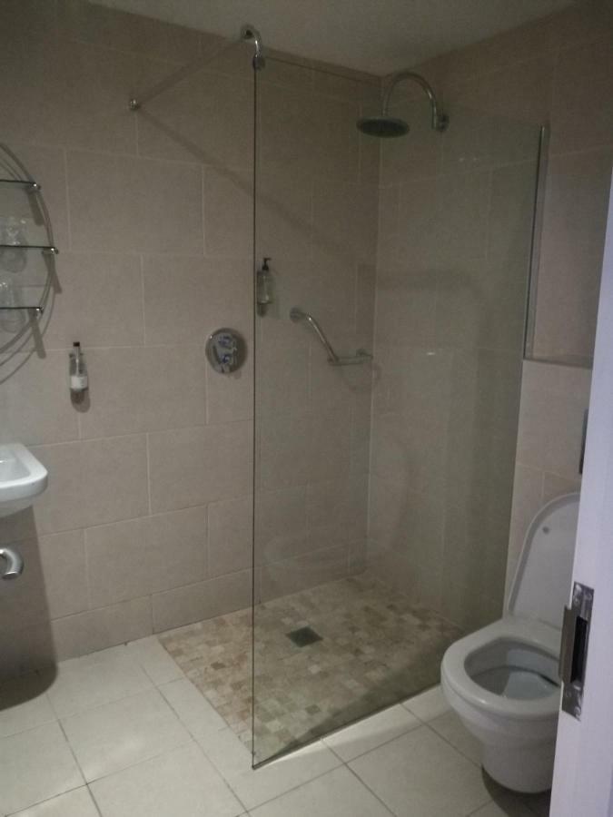 Barley Sheaf, Old Bridge Street En Suite Rooms, Room Only Труро Екстериор снимка